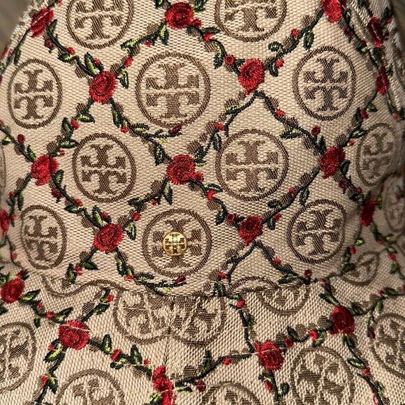 Tory Burch OS Beige Tan Red Monogram Embroidered Climbing Rose Bucket Hat - Picture 10 of 11